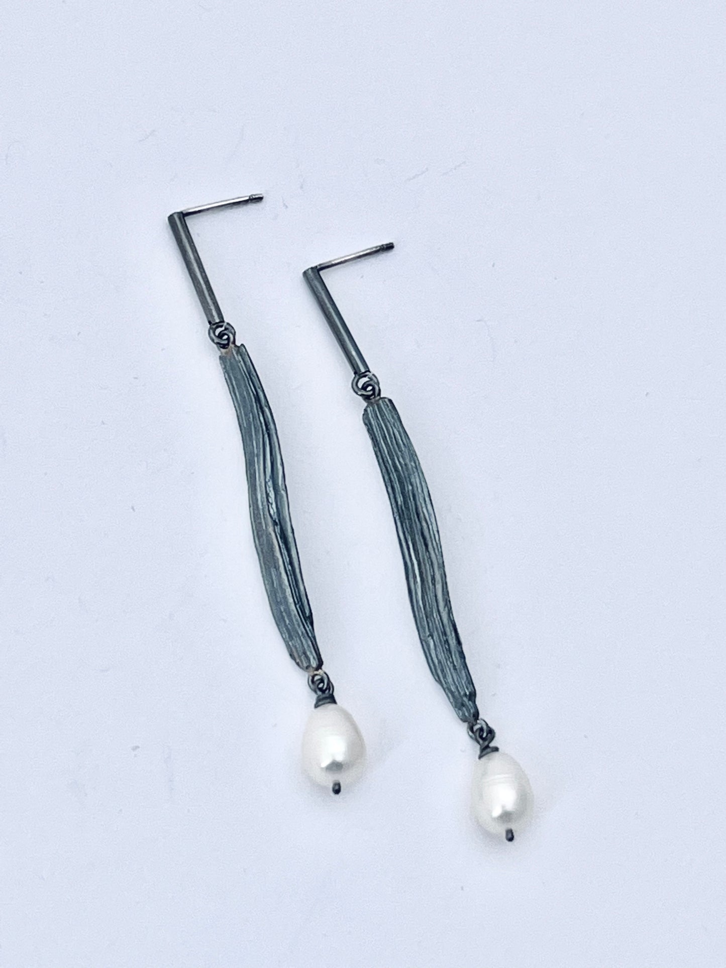 Little Mountain -sterling silver drop earrings with freshwater pearls E0109