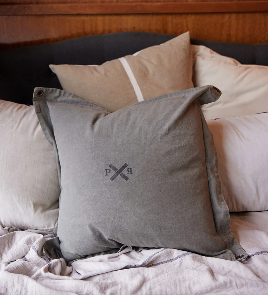 Pony Rider Highlander cushion 60x60
