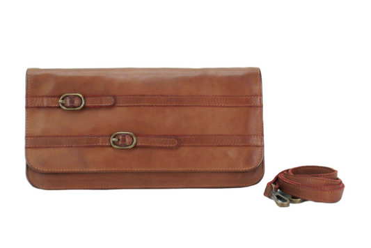 Kompanero Aleks Clutch