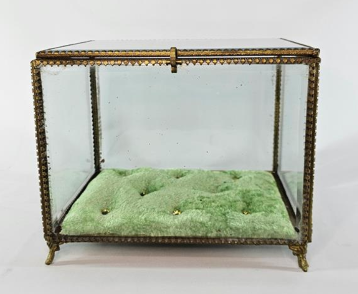 Green Velvet Jewel Box