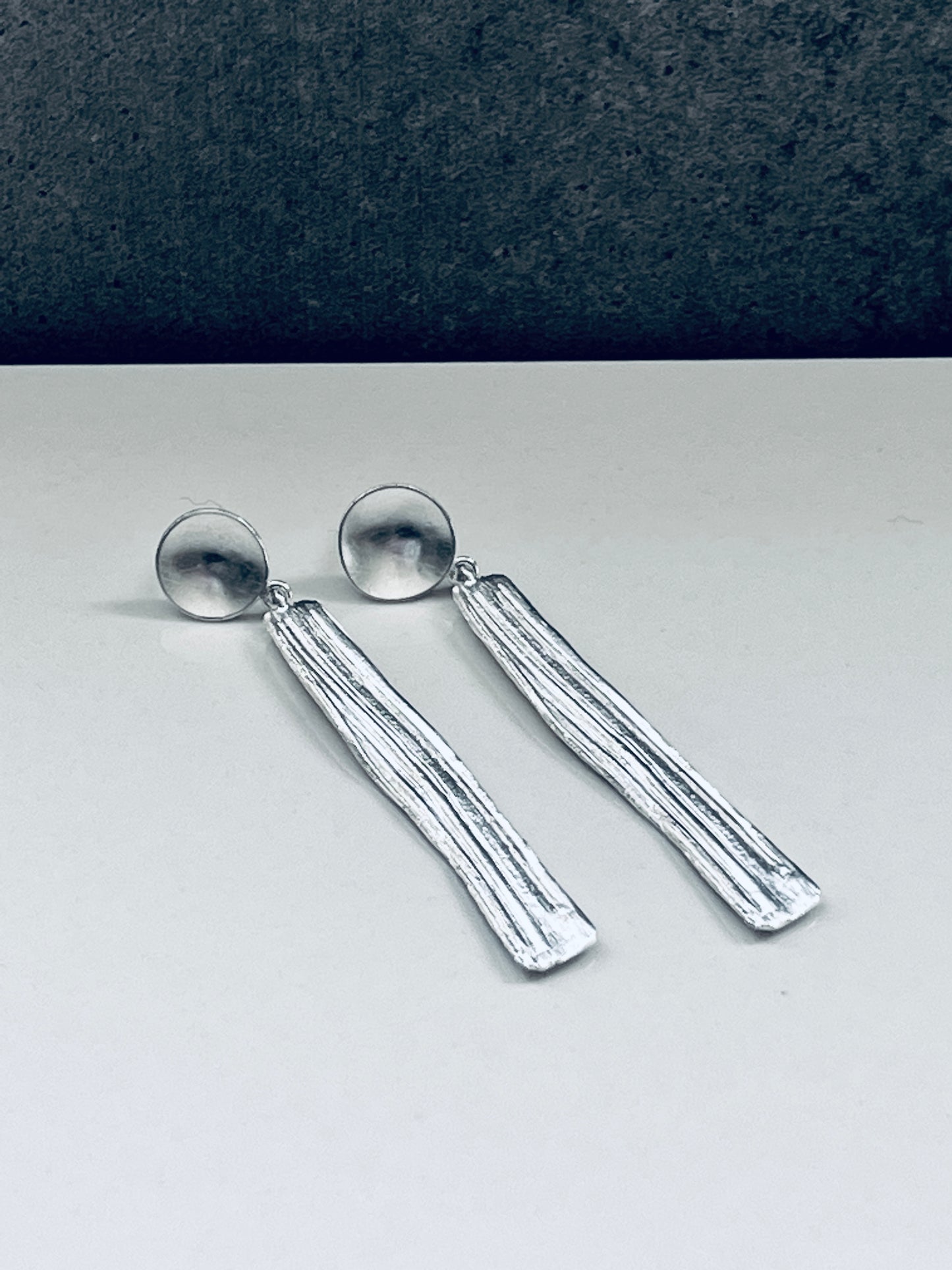 Little Mountain Sterling silver textured drop earring E0108